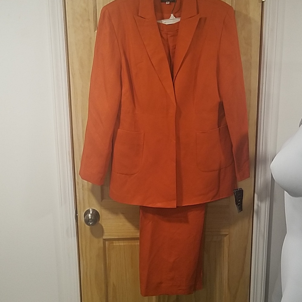 Tangerine woman suit